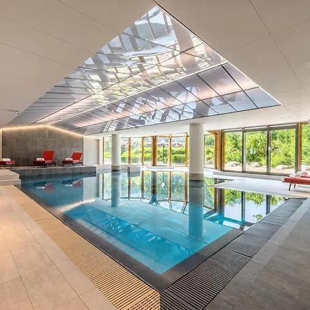 Le Cristal Mb8 Mountain View, Pool, Parking & Wifi - Happy Chamonix